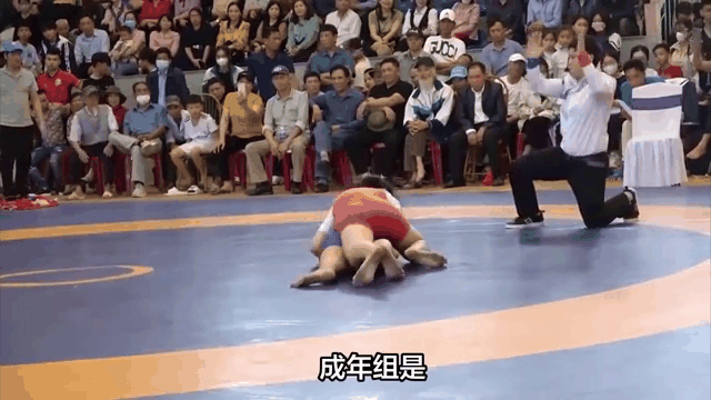 低空飞行！柔术选手携手夺得混双冠军