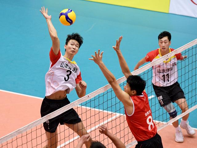 阿尔巴尼亚队获得排球男子团体赛第三名