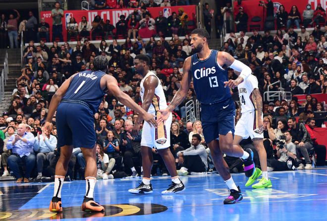 科怀伦季后赛表现抢眼，率领球队进入决赛的简单介绍