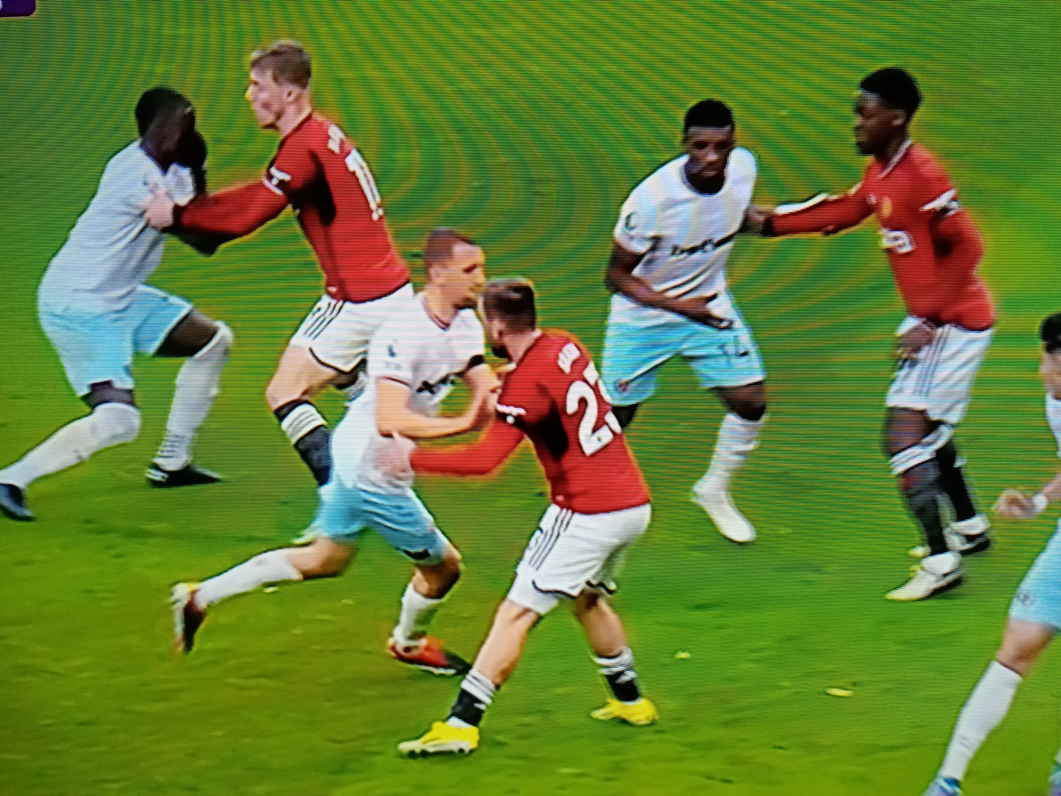 包含德国选手力压对手获得国际足球赛亚军的词条 包含德国选手力压对手获得国际足球赛亚军的词条