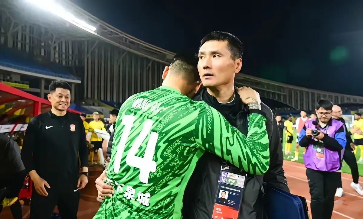 山东鲁能连续三轮不败,士气高昂气势如虹 山东鲁能连续三轮不败,士气高昂气势如虹