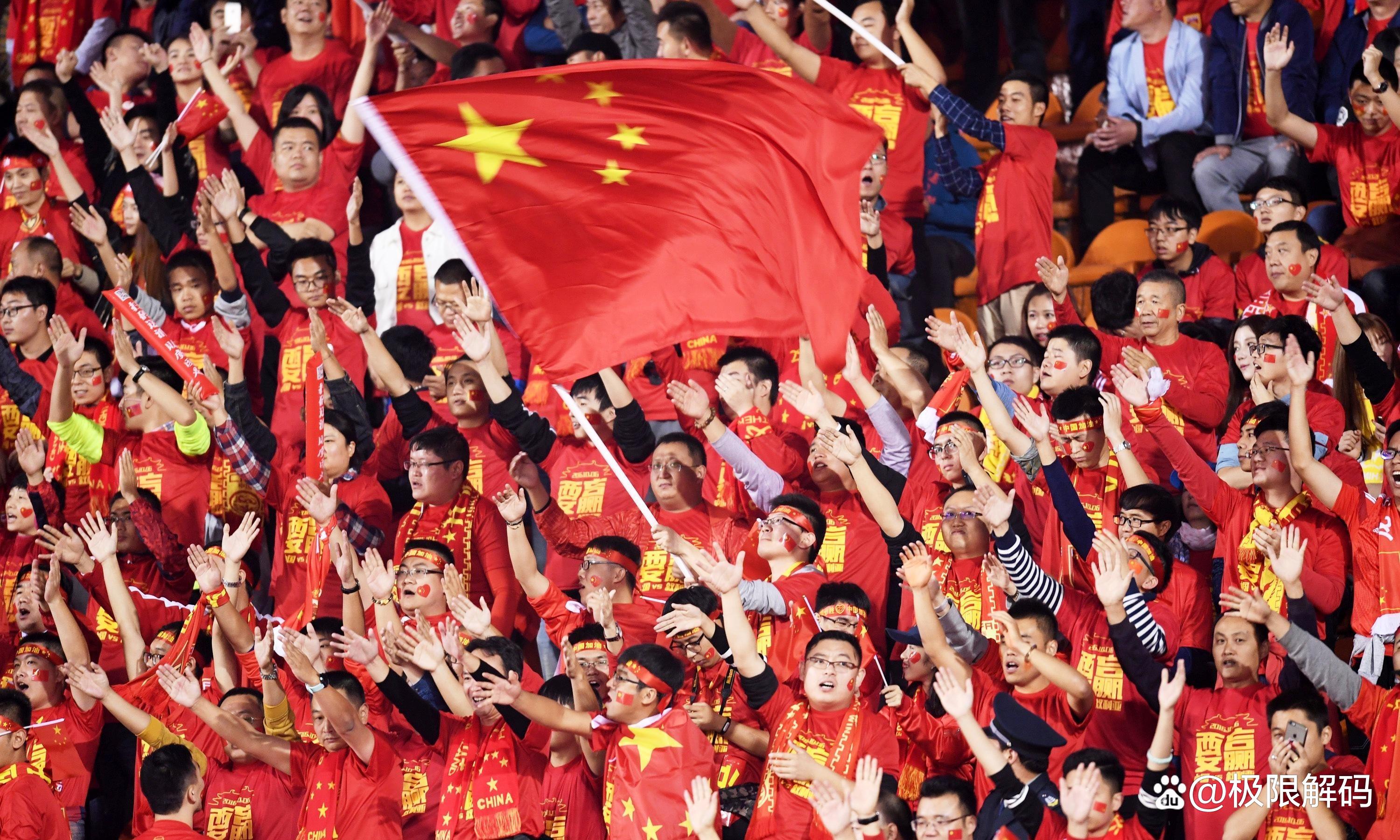 国内足球领域蓬勃发展,高水平比赛引人瞩目 国内足球领域蓬勃发展,高水平比赛引人瞩目