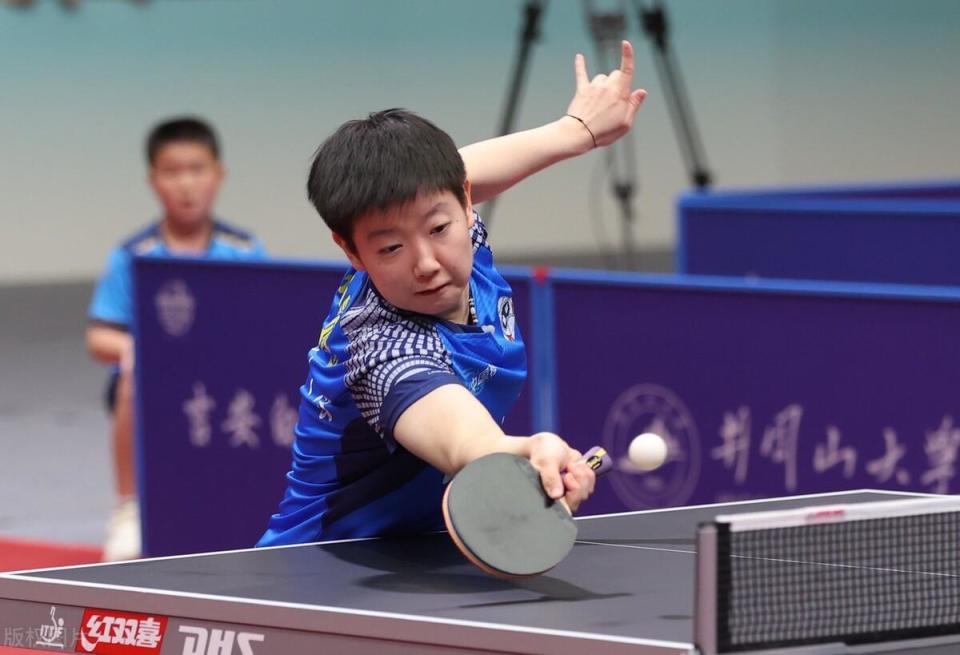 开云体育登录-包含强队抗衡，挑战赛场压力山大的词条