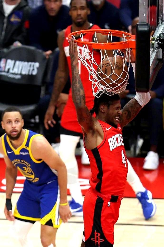 火箭惨败独行侠,哈登状态低迷 火箭惨败独行侠,哈登状态低迷