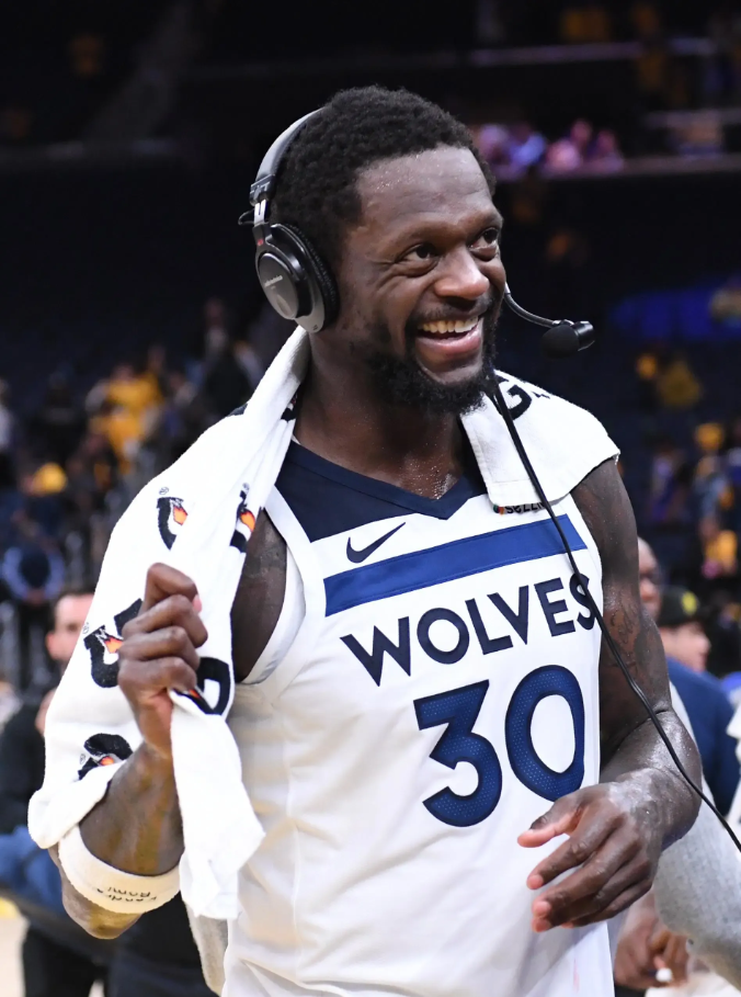 尼克斯逆袭勇士,兰德尔成绝对领袖,带领全队杀退勇士 尼克斯逆袭勇士,兰德尔成绝对领袖,带领全队杀退勇士