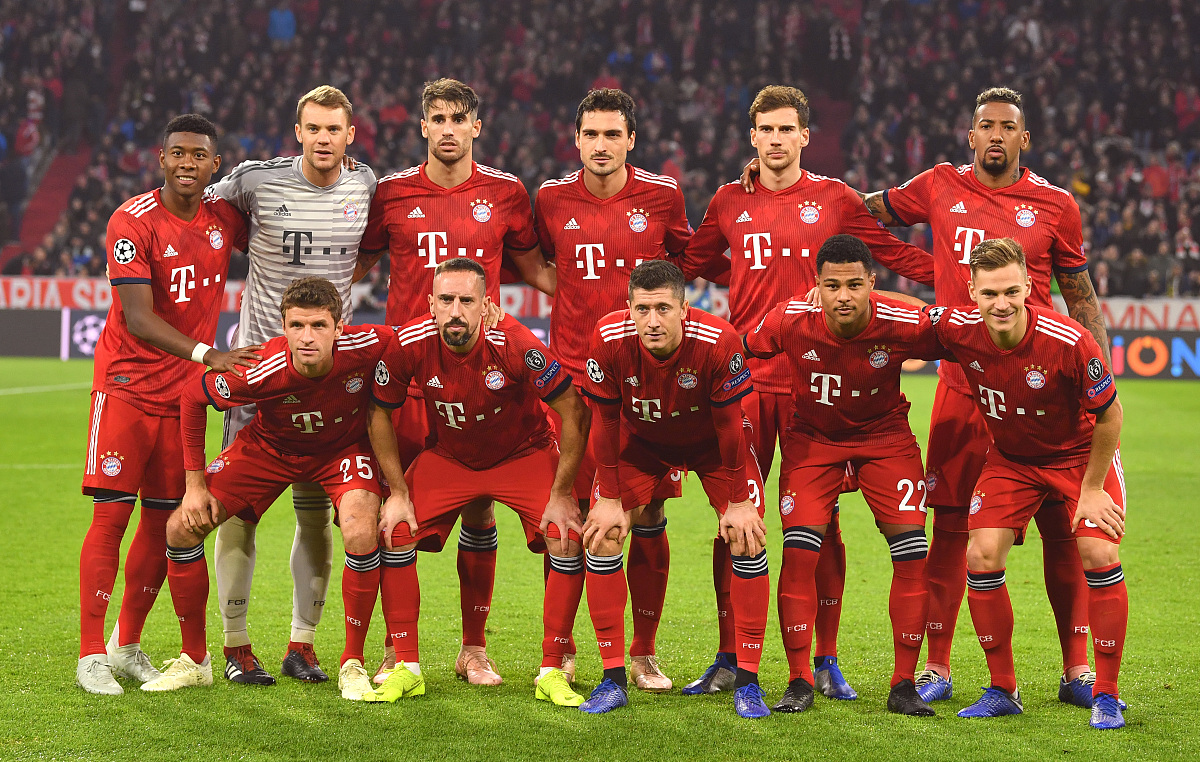 开云体育app-拜仁慕尼黑主场5-2击败沙尔克04，豪取德甲开门红