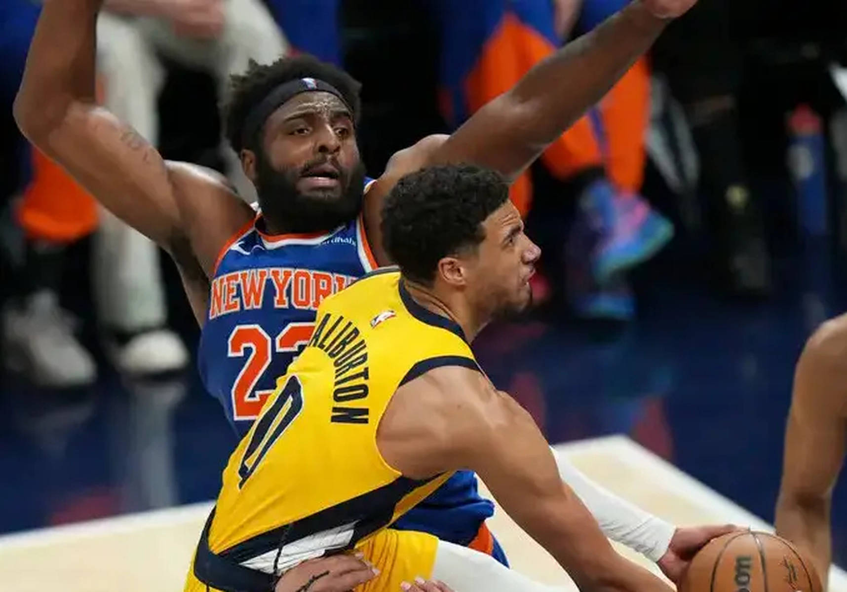 篮网主场大胜尼克斯,取得四连胜 篮网主场大胜尼克斯,取得四连胜