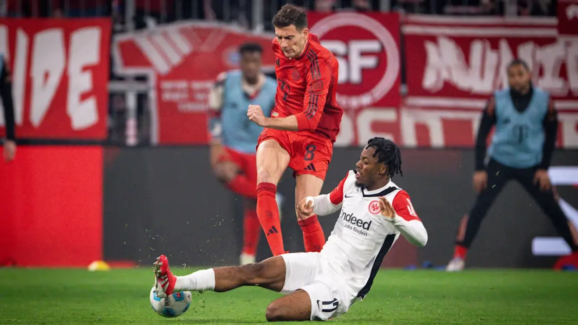 包含拜仁慕尼黑大胜法兰克福联手进德甲前四的词条