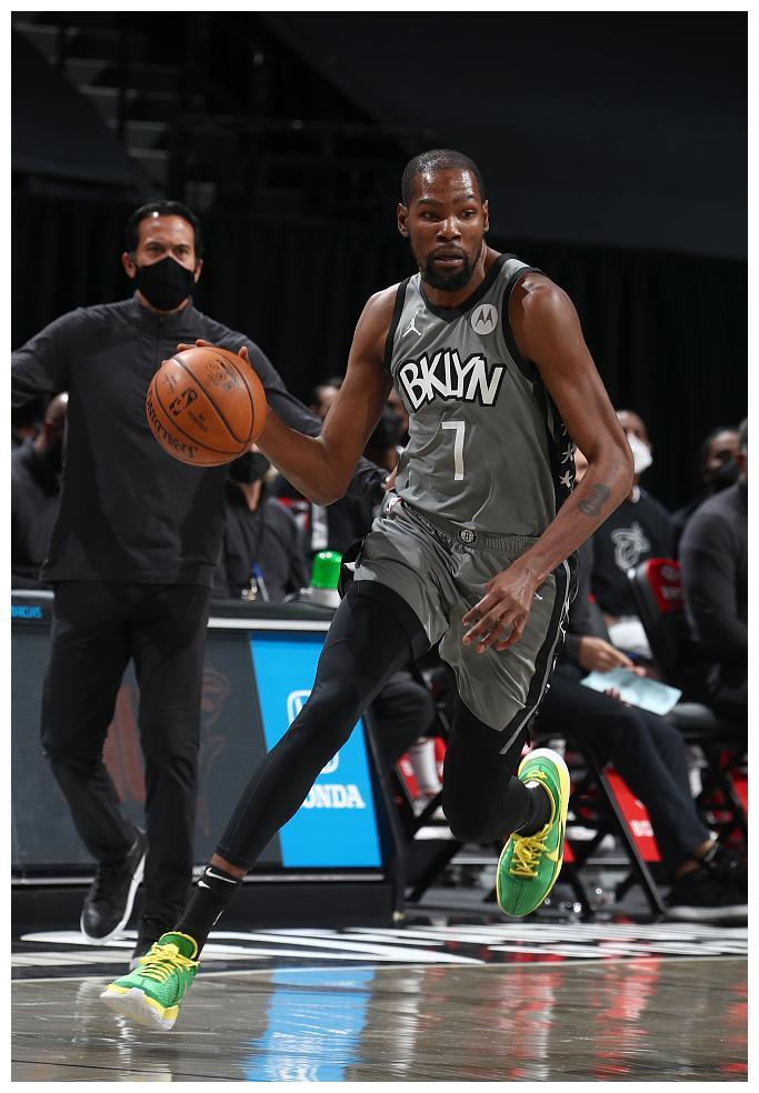 火箭击败篮网,维克托奥拉迪波得分突出 火箭击败篮网,维克托奥拉迪波得分突出