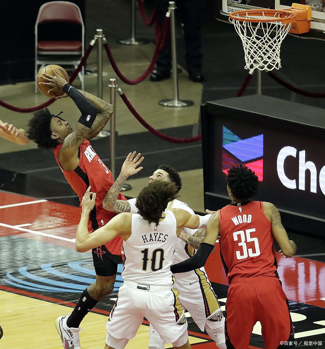 火箭客场不敌独行侠,遭遇三连败 火箭客场不敌独行侠,遭遇三连败