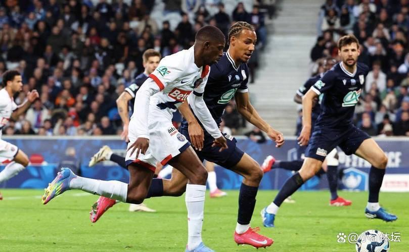 巴黎圣日耳曼击败里尔，继续领跑法甲联赛的简单介绍
