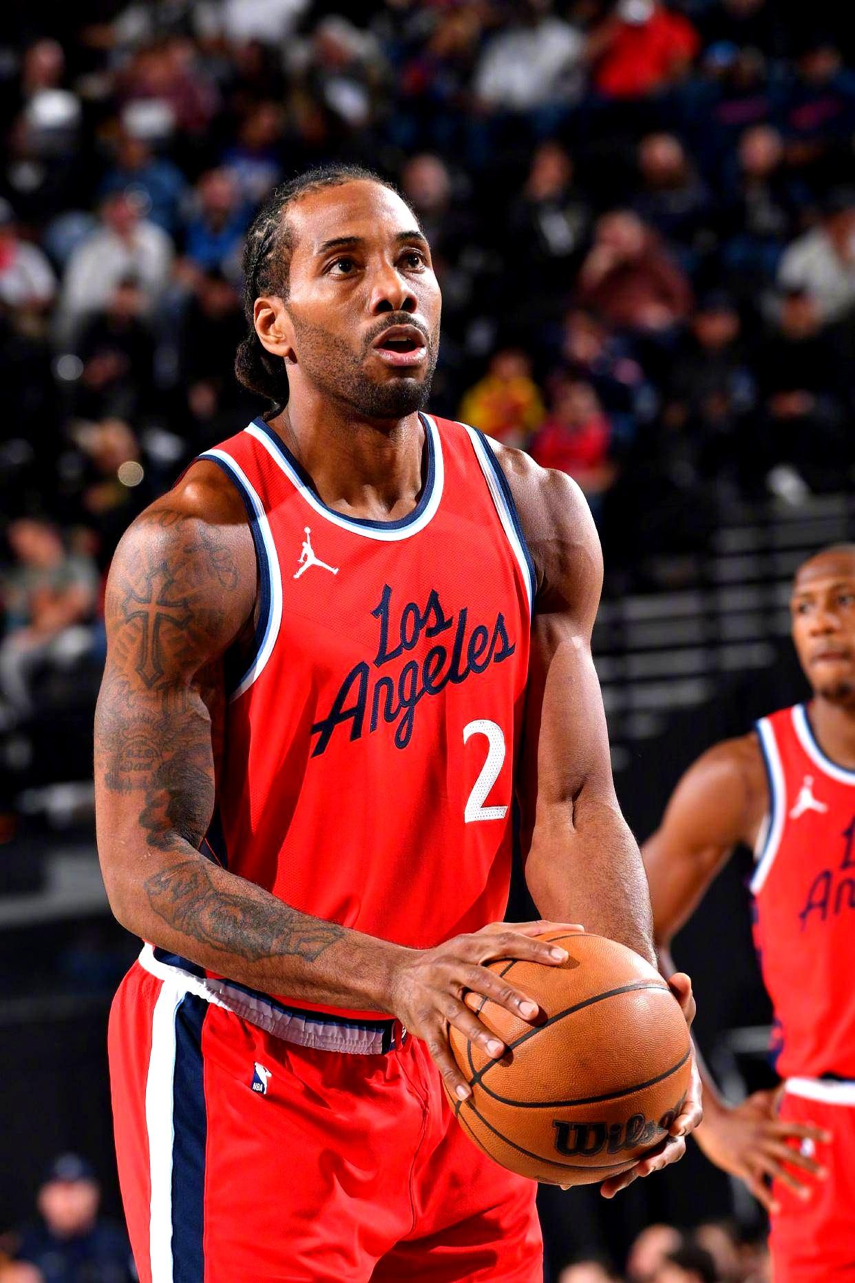 快船逆袭黄蜂，取得胜利